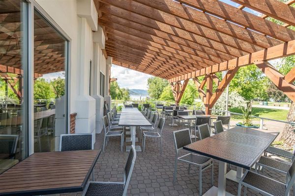 Hotel BW Premier Collection Prestige Harbourfront Resort (Salmon Arm)
